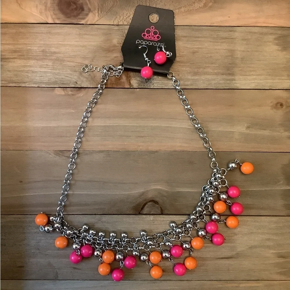 ❄️ Paparazzi | Vibrant Pink and Orange Beaded Necklace Set with Earrings